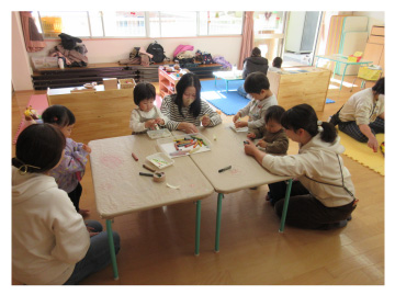 子育てサロン「ぴよぴよ」